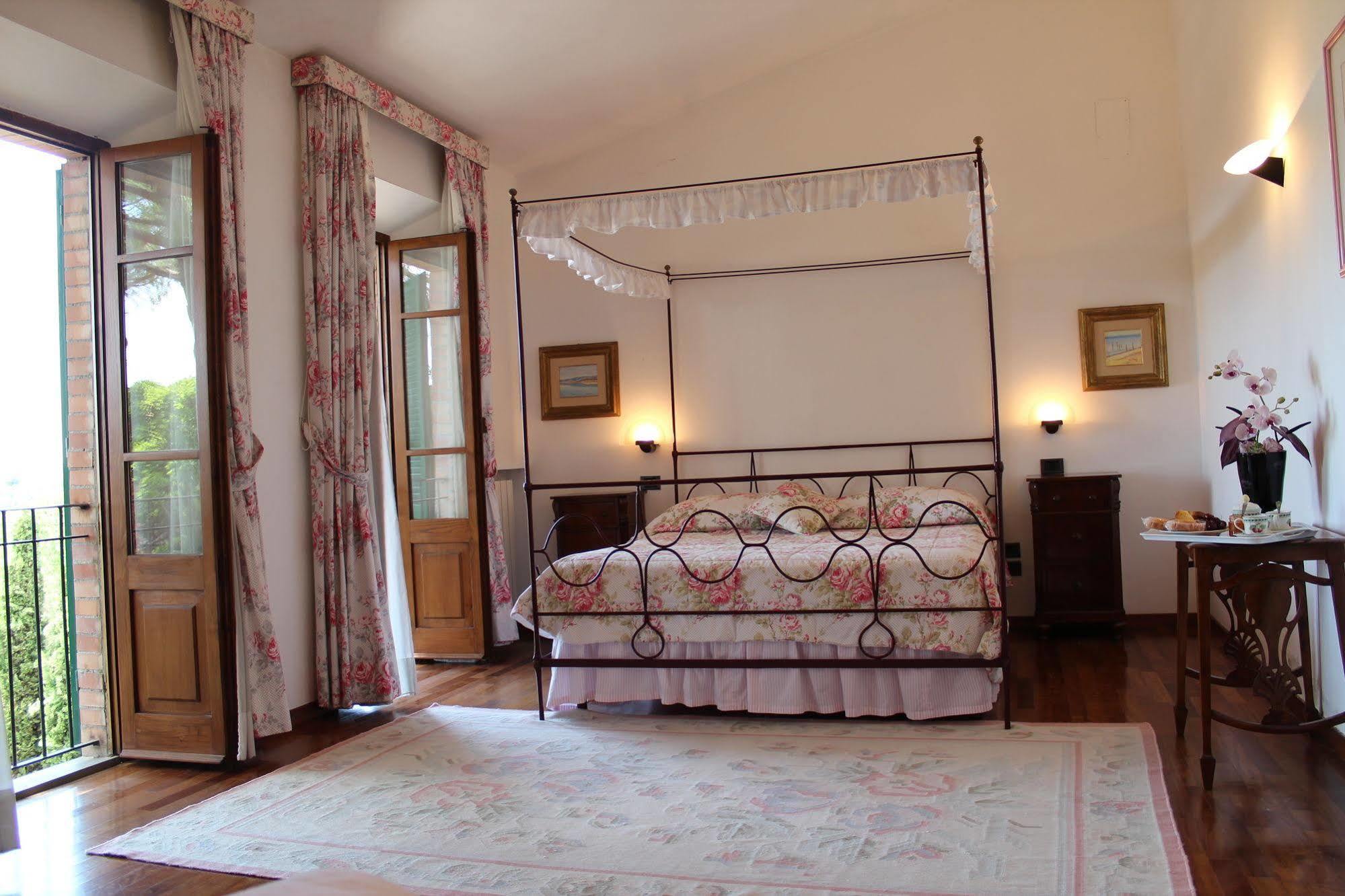 Villa Agostoli Сиена Экстерьер фото